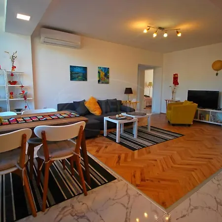 Level3/4 Appartamento Burgas