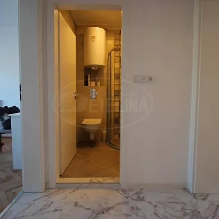 Level3/4 Apartment